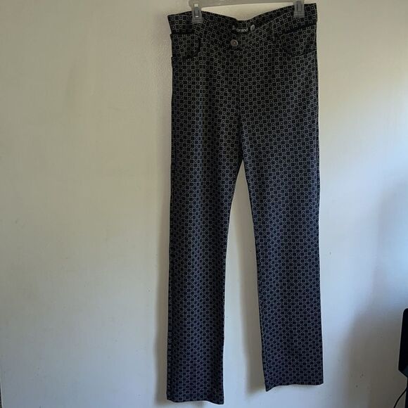 EXCELLENT CONDITION WOMEN’S SIZE LARGE BETABRAND GRAY DRESS YOGA PANTS - Picture 4 of 10